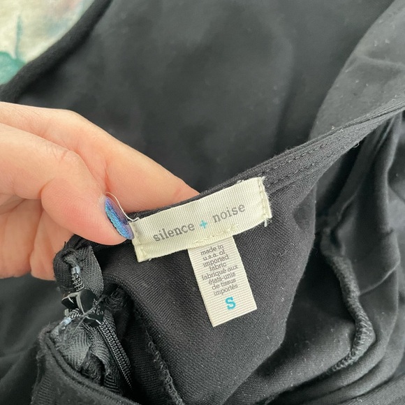 Silence and Noise and Jumpsuit - Picture 4 of 5